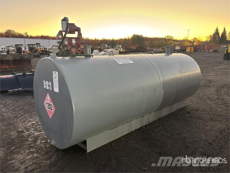 Fill Rite 3046422 4550 L Fuel Tank Fuel and additive tanks