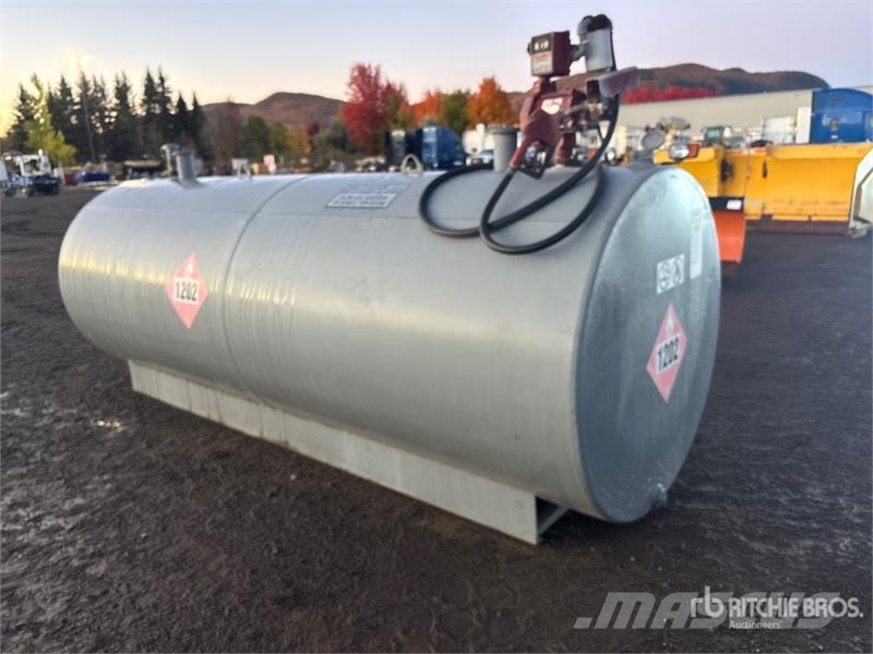 Fill Rite 3046422 4550 L Fuel Tank Fuel and additive tanks