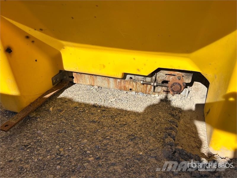 Fisher Tempest P220C Fits - Truck Salt Spreader Hiekan- ja suolanlevittimet