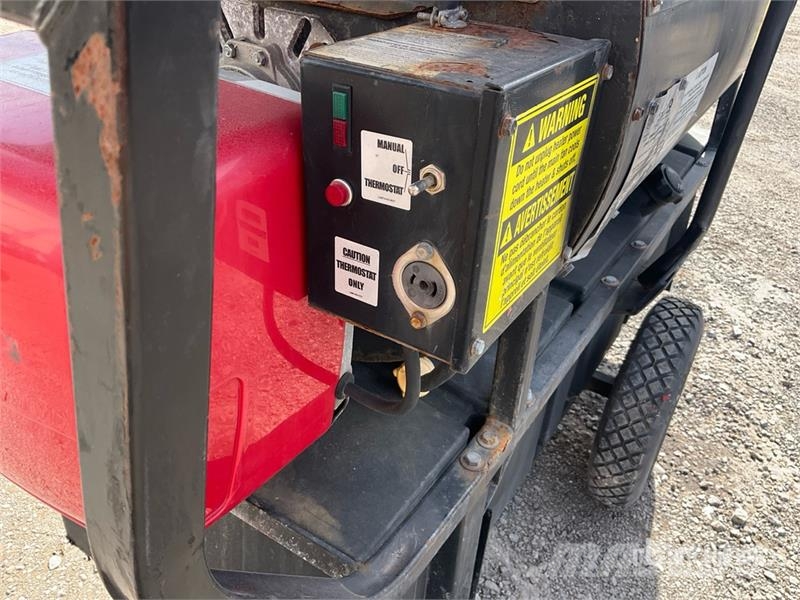 Flagro FLFVO-400 325000 BTU Space Heater Heating and thawing equipment