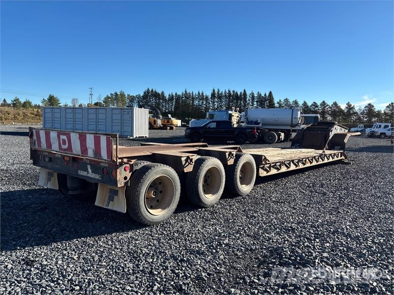 Fontaine Tri/A Removable Gooseneck Lowboy Trailer Niski utovarivači