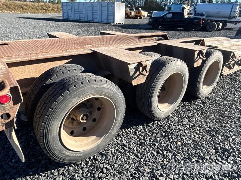 Fontaine Tri/A Removable Gooseneck Lowboy Trailer Niski utovarivači