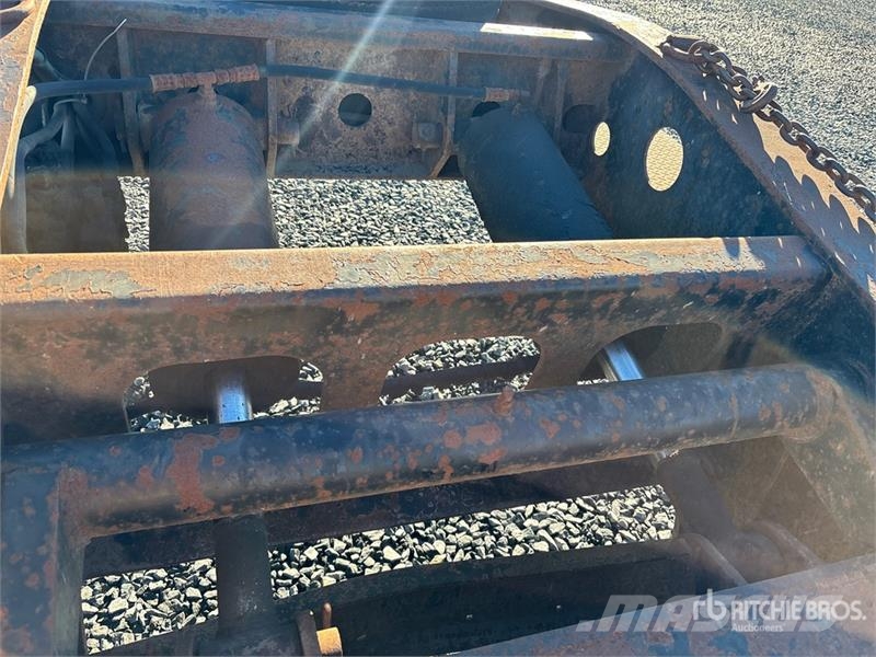 Fontaine Tri/A Removable Gooseneck Lowboy Trailer Niski utovarivači