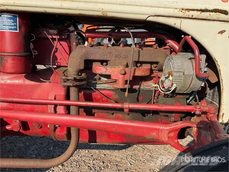Ford 2WD Antique Tractor (Inoperable) Tractors