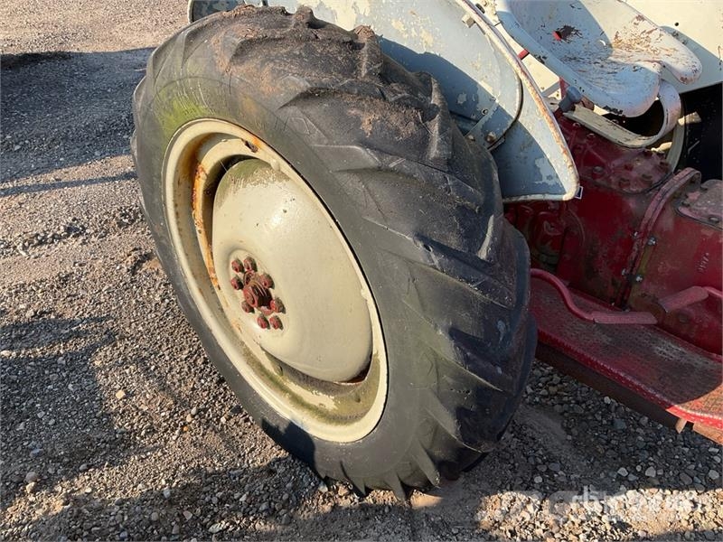 Ford 2WD Antique Tractor (Inoperable) Tractors