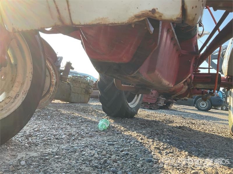 Ford 2WD Antique Tractor (Inoperable) Tractors