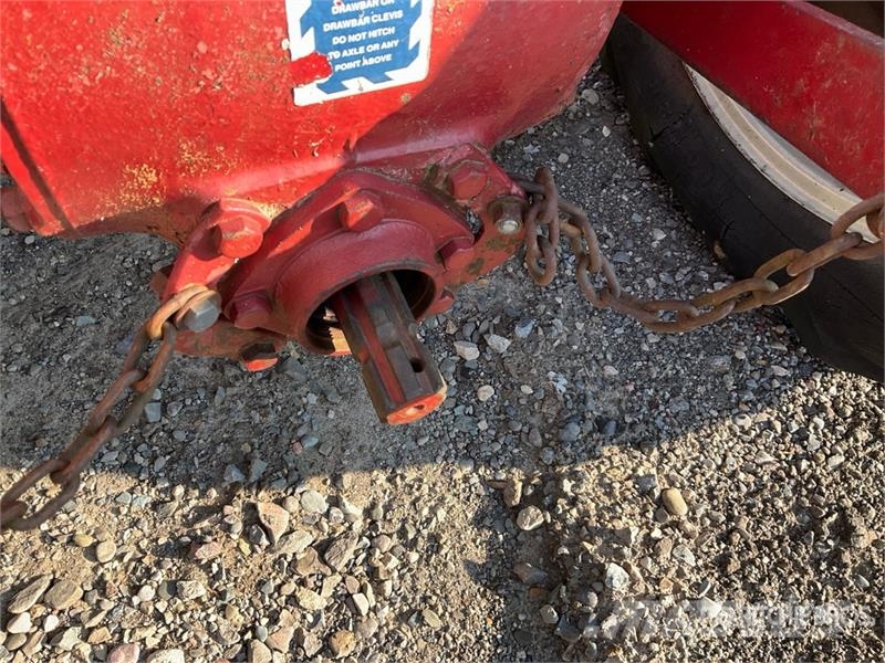 Ford 2WD Antique Tractor (Inoperable) Tractors