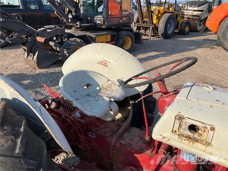 Ford 2WD Antique Tractor (Inoperable) Tractors