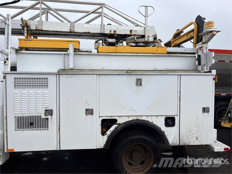 Ford 35 ft on Ford F-450 4x4 Van Mounted Aerial Lift Auto hoogwerkers