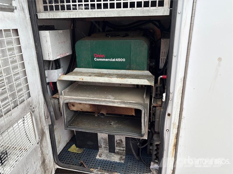 Ford 35 ft on Ford F-450 4x4 Van Mounted Aerial Lift Auto hoogwerkers