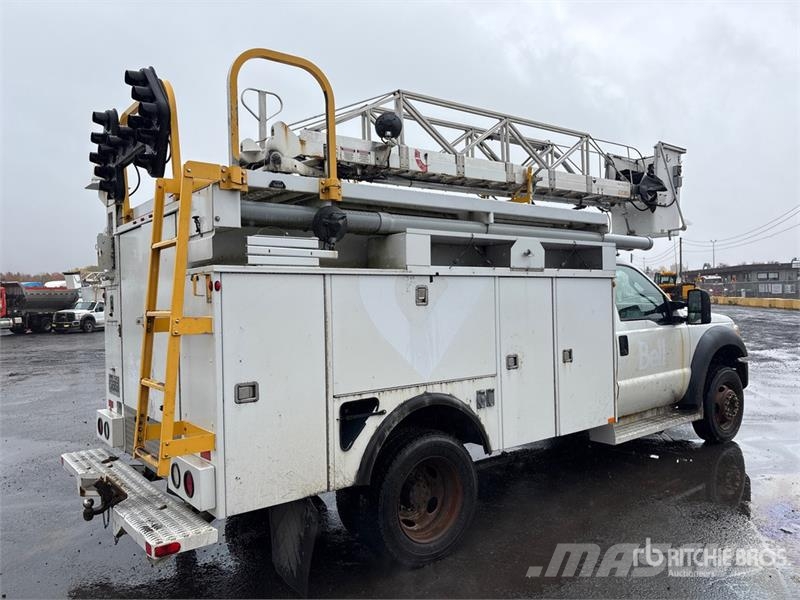 Ford 35 ft on Ford F-450 4x4 Van Mounted Aerial Lift Auto hoogwerkers