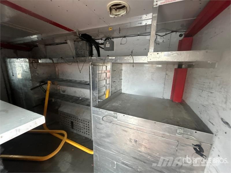 Ford 41 30 ft on Ford F-550 XLT 4x2 Van Mounted Aerial Auto hoogwerkers