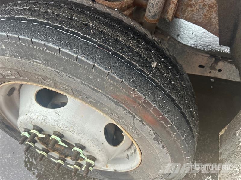 Ford 41 30 ft on Ford F-550 XLT 4x2 Van Mounted Aerial Auto hoogwerkers