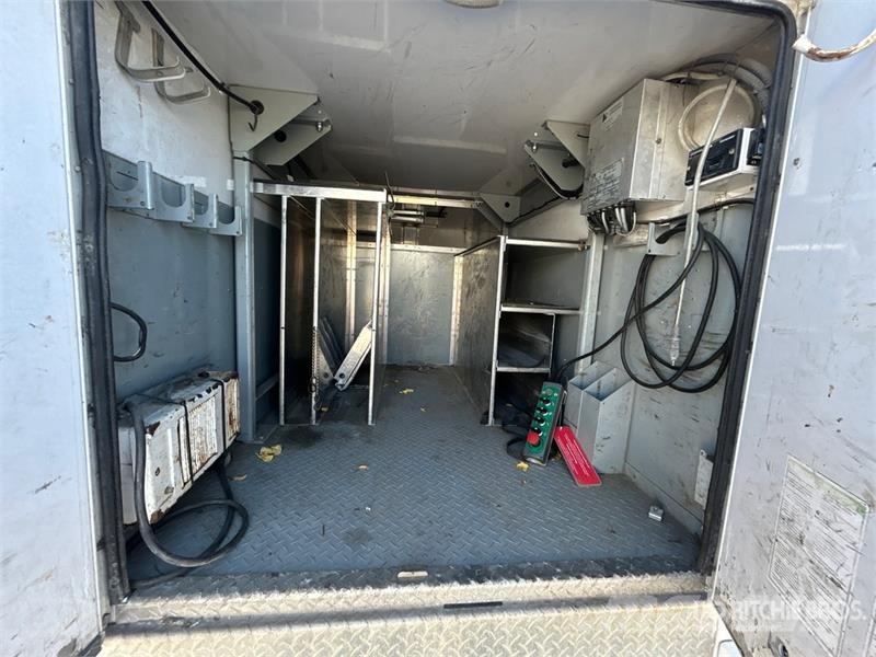 Ford 41 30 ft on Ford F-450 4x2 Van Mounted Aerial Lif Nostolava-autot