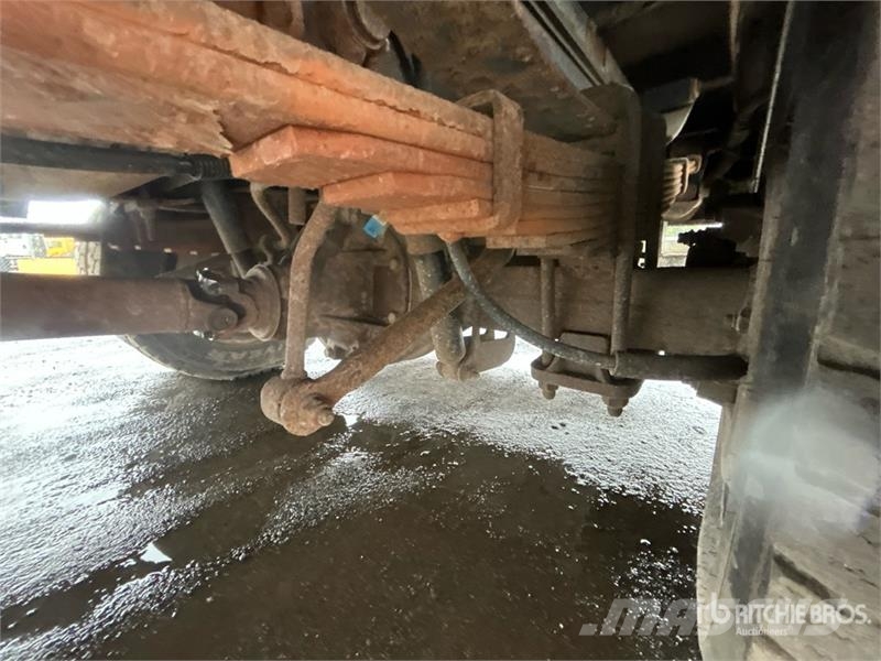 Ford 41 30 ft on Ford F-450 4x2 Van Mounted Aerial Lif Truck mounted platforms