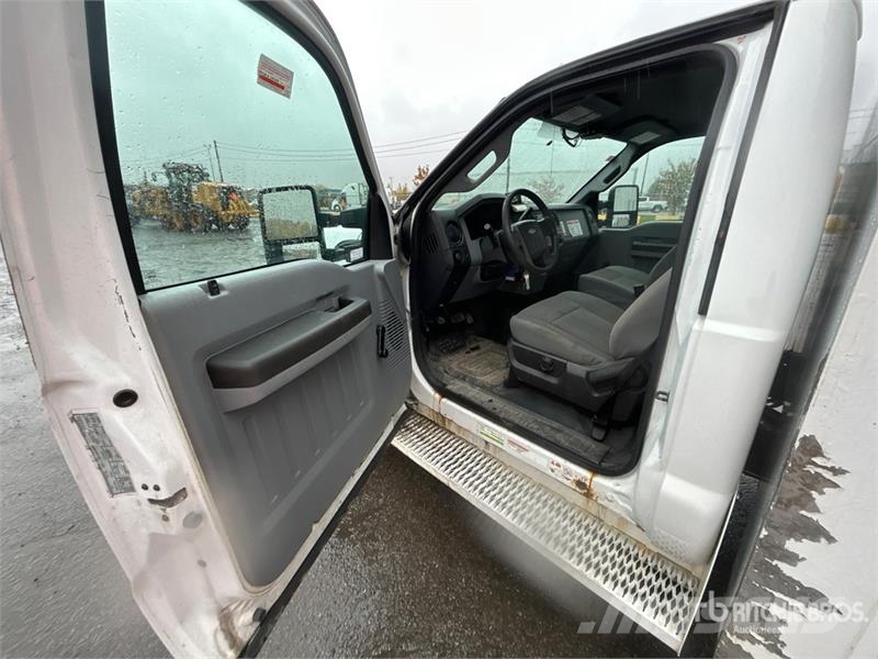 Ford 41 30 ft on Ford F-550 4x2 Van Mounted Aerial Lif Truck mounted aerial platforms