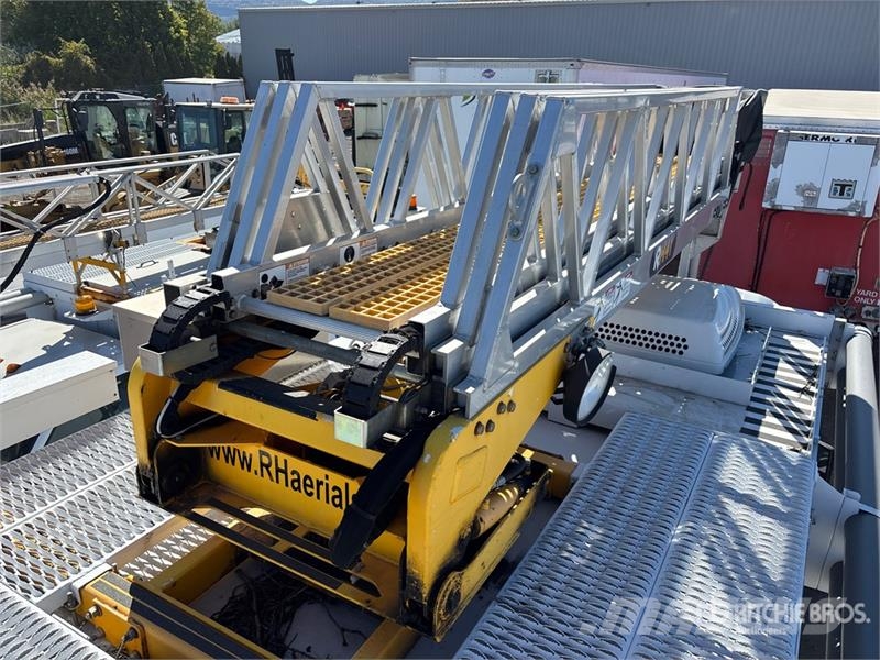 Ford 41 30 ft on Ford F-550 4x2 Van Mounted Aerial Lif Avtokošare