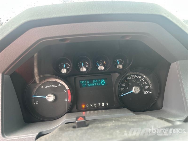 Ford 41 30 ft on Ford F-450 4x2 Van Mounted Aerial Lif Truck mounted platforms