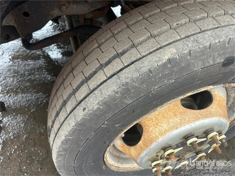Ford 41 30 ft on Ford F-450 4x2 Van Mounted Aerial Lif Truck mounted platforms