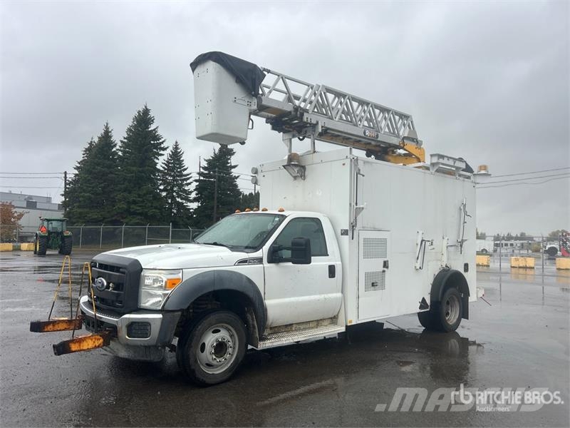 Ford 41 30 ft on Ford F-550 XLT 4x2 Van Mounted Aerial Auto hoogwerkers