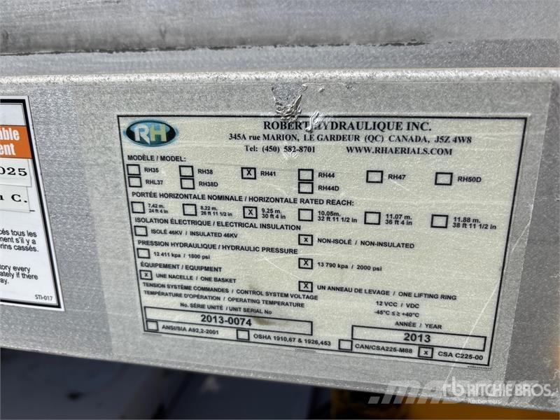 Ford 41 30 ft on Ford F-550 4x2 Van Mounted Aerial Lif Avtokošare