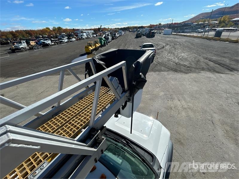 Ford 41 30 ft on Ford F-450 4x2 Van Mounted Aerial Lif Nostolava-autot