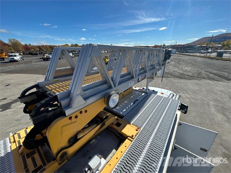 Ford 41 30 ft on Ford F-450 4x2 Van Mounted Aerial Lif Nostolava-autot