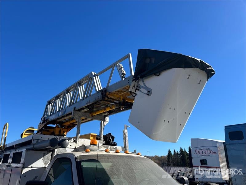 Ford 41 35 ft on  Ford F-450 XL 4x2 Van Mounted Aerial  Автовишки на базі вантажівки