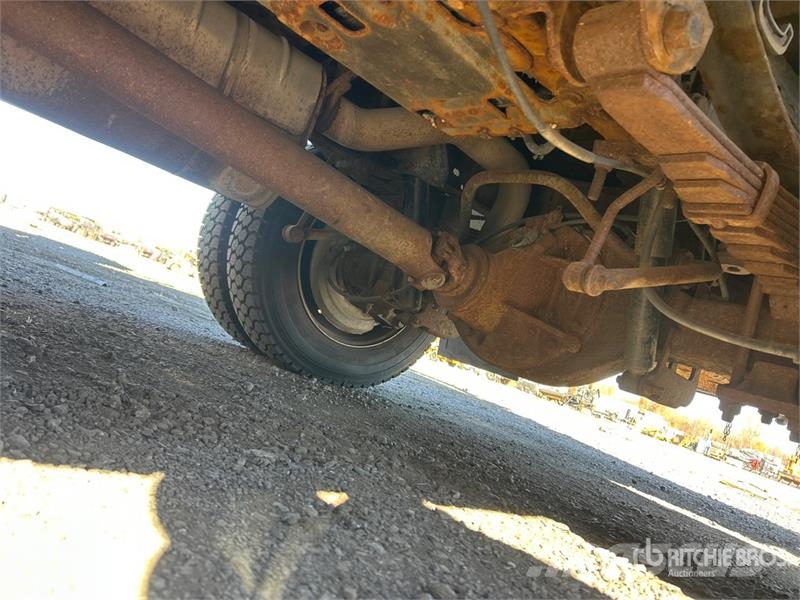 Ford 41 35 ft on  Ford F-450 XL 4x2 Van Mounted Aerial  Автовишки на базі вантажівки