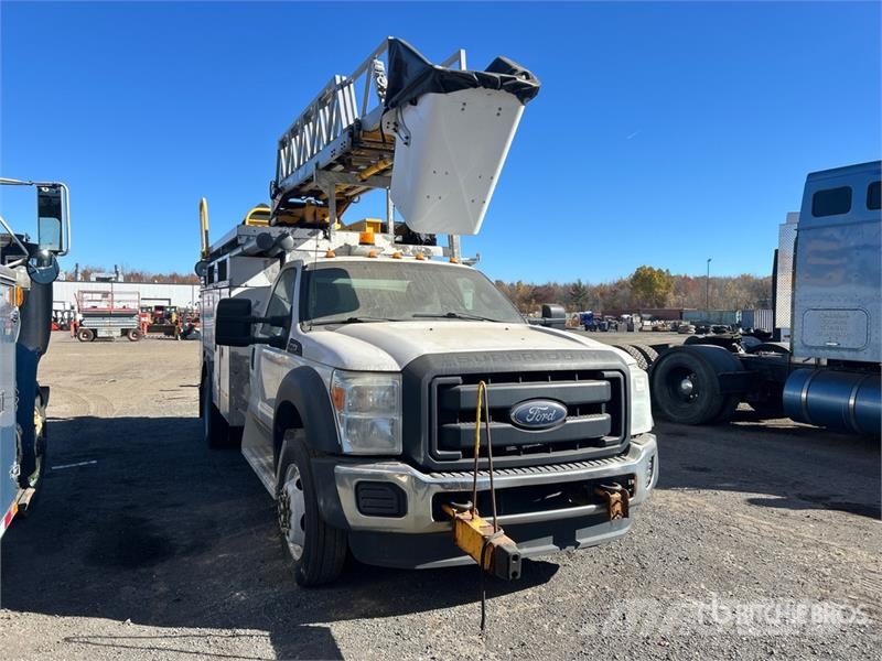 Ford 41 35 ft on  Ford F-450 XL 4x2 Van Mounted Aerial  Автовишки на базі вантажівки
