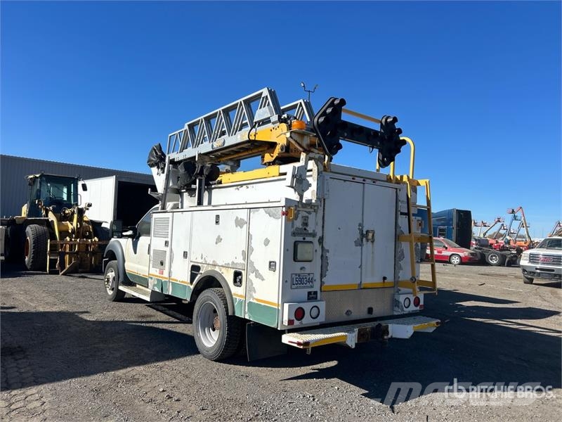 Ford 41 35 ft on  Ford F-450 XL 4x2 Van Mounted Aerial  Автовишки на базі вантажівки