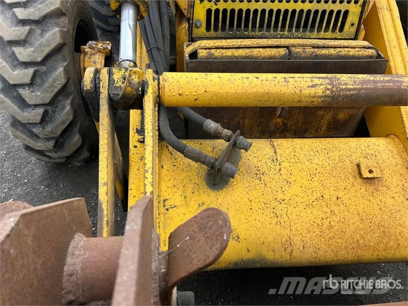 Ford 555B Kazıcı yükleyiciler - beko loder