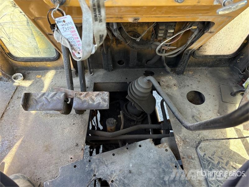 Ford 555B Ekskavaatorlaadurid