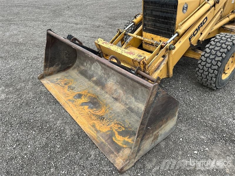 Ford 655C 4x4 Backhoe Loader Ekskavaatorlaadurid