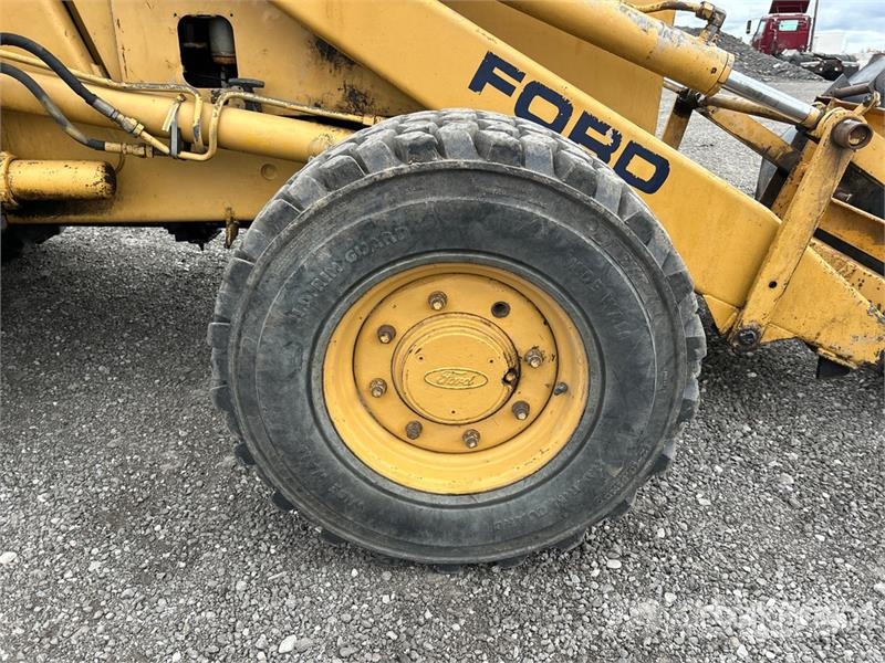 Ford 655C 4x4 Backhoe Loader Ekskavaatorlaadurid