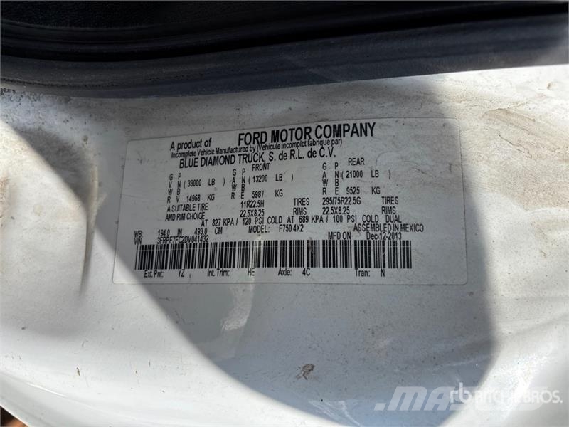 Ford Altec LR756 56 ft on Ford F-750 XL 4x2 Forestry C Camion nacelle