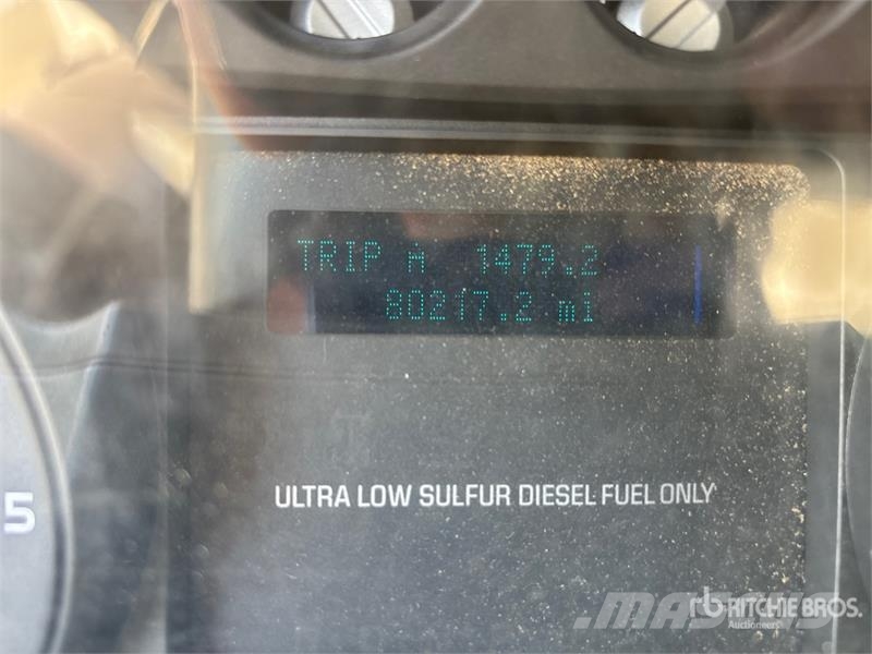 Ford Altec LR756 56 ft on Ford F-750 XL 4x2 Forestry C Camion nacelle