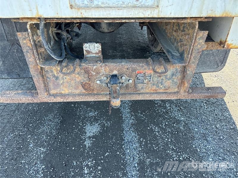 Ford Altec LR756 56 ft on Ford F-750 XL 4x2 Forestry C Camion nacelle