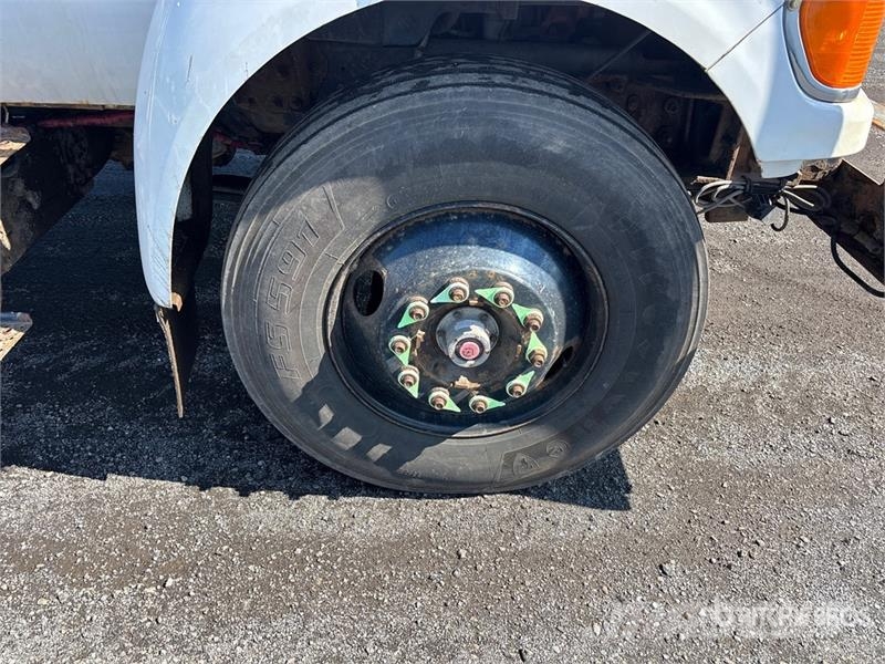 Ford Altec LR756 56 ft on Ford F-750 XL 4x2 Forestry C Camion nacelle