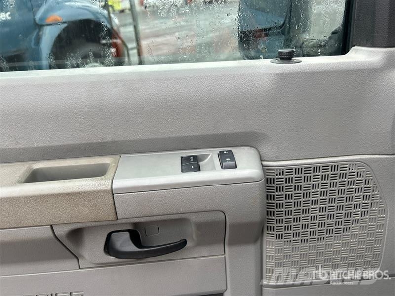 Ford E-150 Dostavna vozila / kombiji