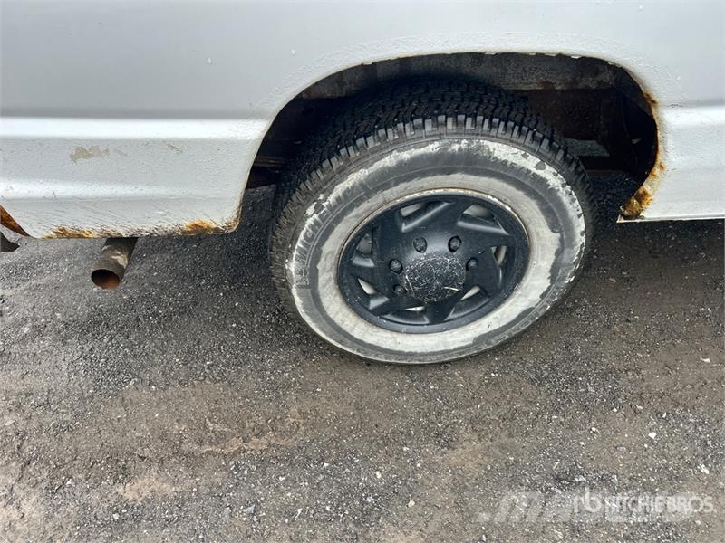 Ford E-150 Dostavna vozila / kombiji