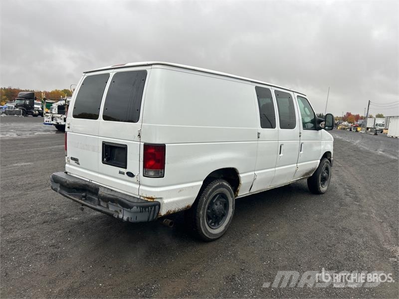 Ford E-150 Dostavna vozila / kombiji