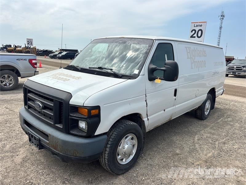Ford E-250 Dostavna vozila / kombiji