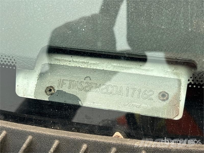 Ford E-250 Dostavna vozila / kombiji