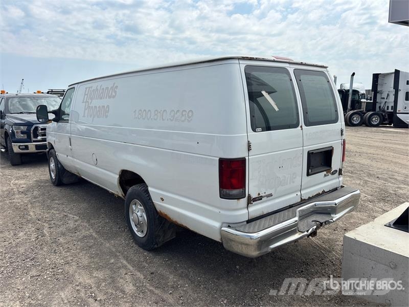 Ford E-250 Dostavna vozila / kombiji