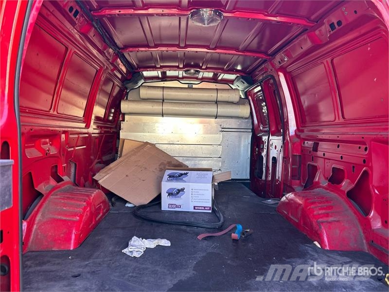 Ford E-250 Dostavna vozila / kombiji
