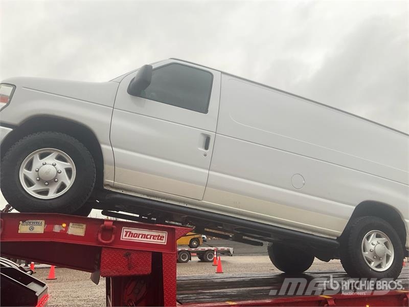 Ford E-250 Dostavna vozila / kombiji