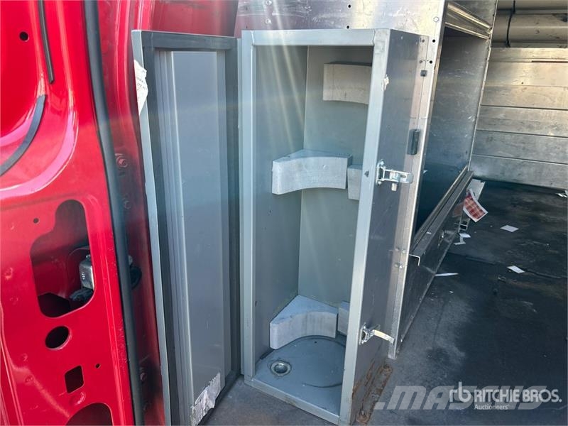Ford E-250 Panel vans