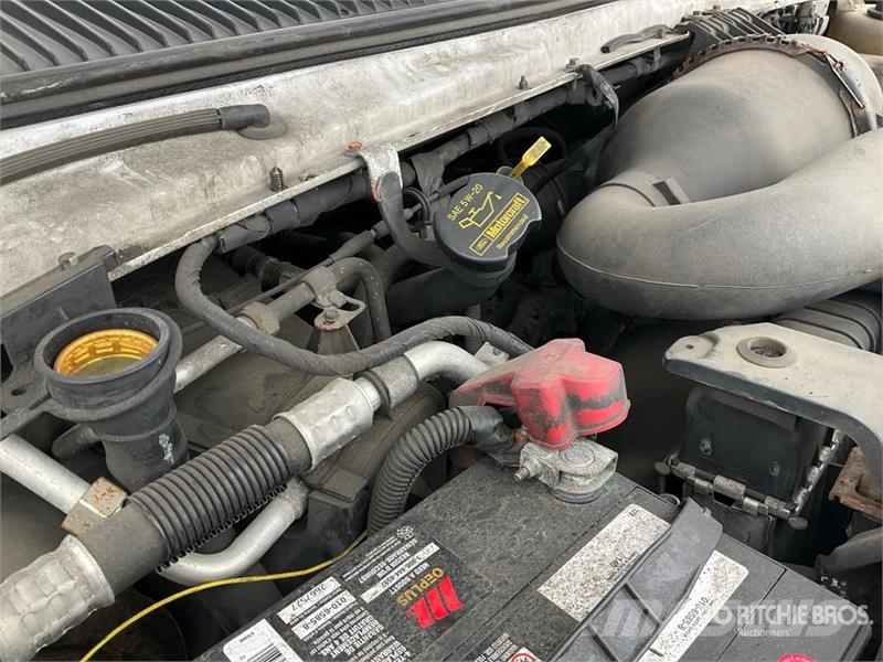 Ford E-250 Панельні фургони