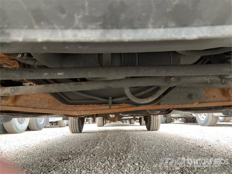 Ford E-250 Панельні фургони